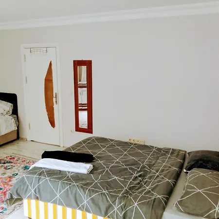 Forest Villa-2 , 6 Minutes From The Airport Oda ve Kahvaltı *